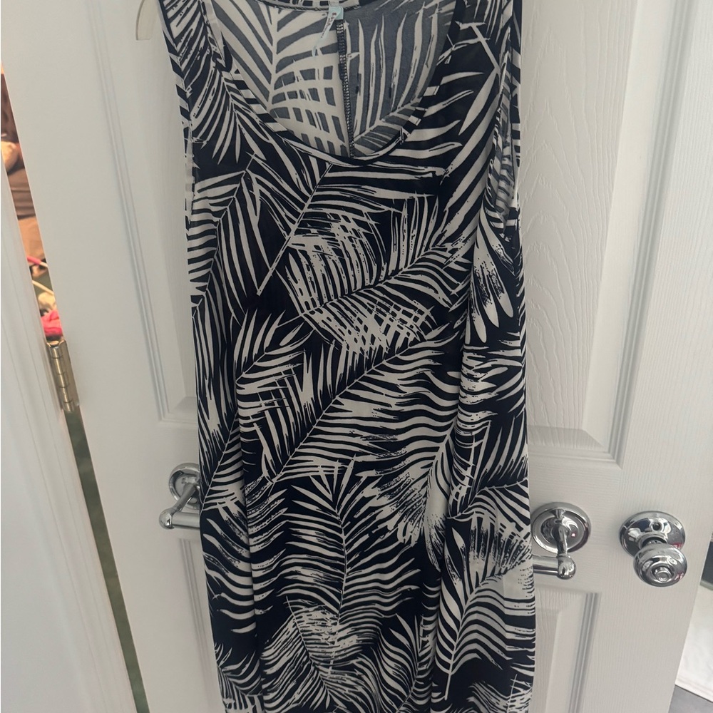 Black and White Palm Print Maxi Dress